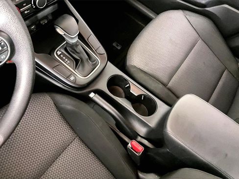 Used 2023 Kia Soul LX w/ LX Technology Package image 18