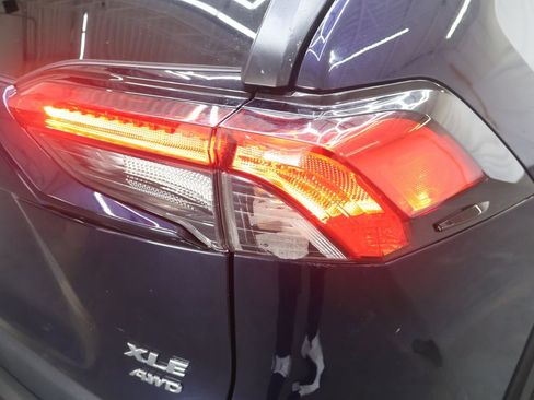 Used 2025 Toyota RAV4 XLE AWD/4WD image 29