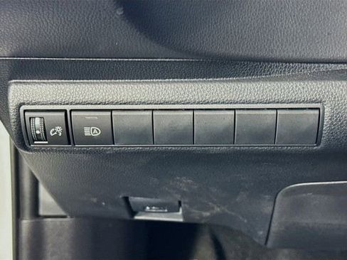 Certified 2025 Toyota Corolla SE FWD image 10