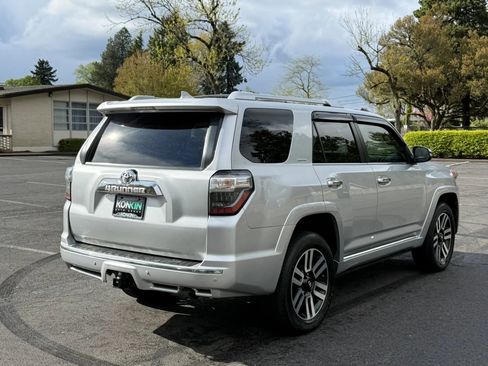 Used 2016 Toyota 4Runner Limited AWD/4WD image 6