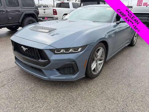 Used 2024 Ford Mustang GT Premium image 4