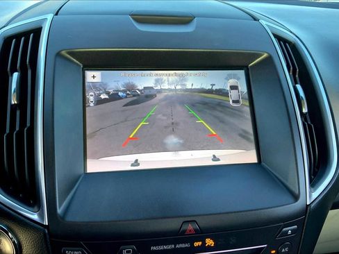 Used 2019 Ford Edge Titanium w/ Equipment Group 301A FWD image 23