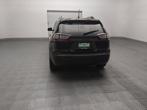 Used 2021 Jeep Cherokee Latitude Plus FWD image 6