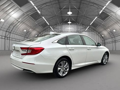 Used 2020 Honda Accord LX image 5