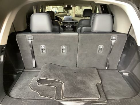 Used 2023 Honda Pilot EX-L image 16