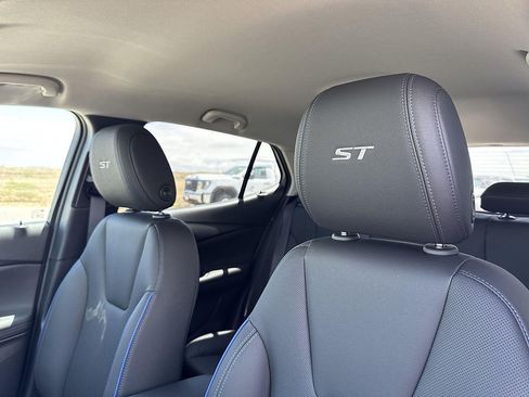 New 2026 Buick Encore GX Sport Touring FWD image 22