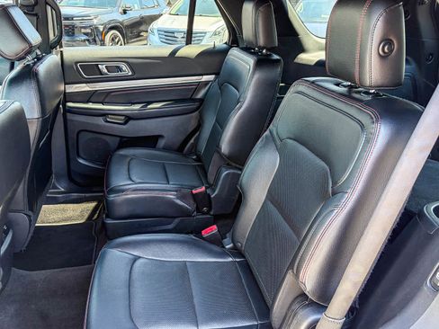 Used 2016 Ford Explorer Sport w/ Equipment Group 401A AWD/4WD image 17