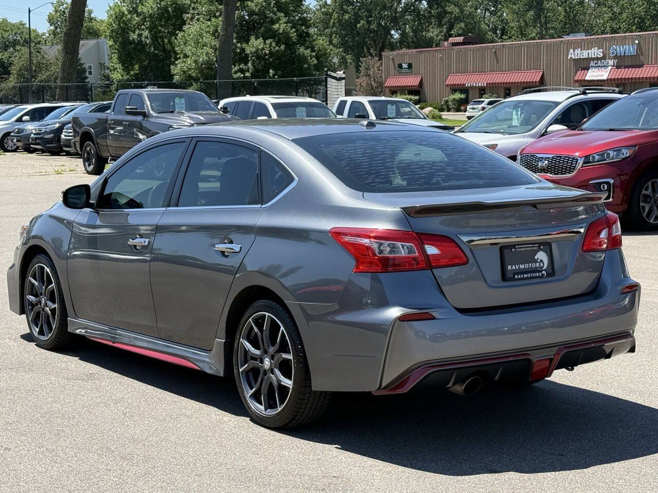 Used 2018 Nissan Sentra NISMO FWD image 8