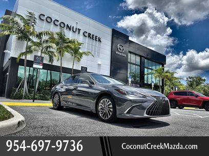 Used 2024 Lexus ES 300h Ultra Luxury w/ Accessory Package (Z2)