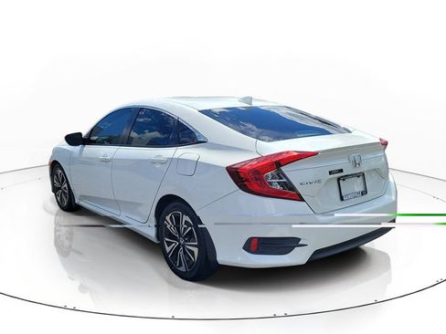 Used 2016 Honda Civic EX-T image 3