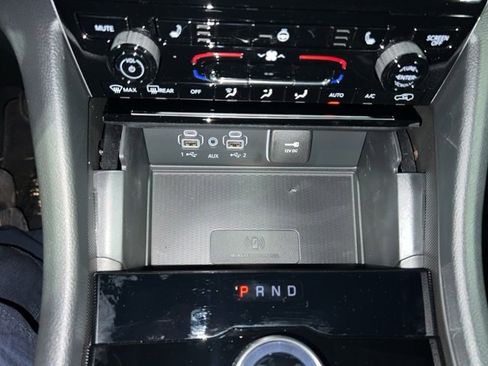 New 2025 Jeep Grand Cherokee Laredo X w/ Luxury Tech Group I image 28