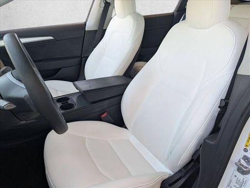 Used 2023 Tesla Model 3 Standard Range RWD image 17
