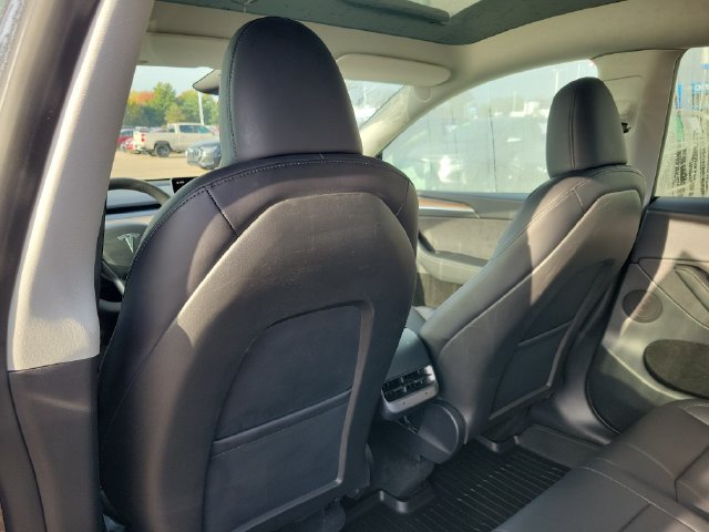 Used 2024 Tesla Model Y Long Range AWD/4WD image 20