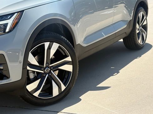 New 2026 Volvo XC40 B4 Plus w/ Protection Package Premier image 8