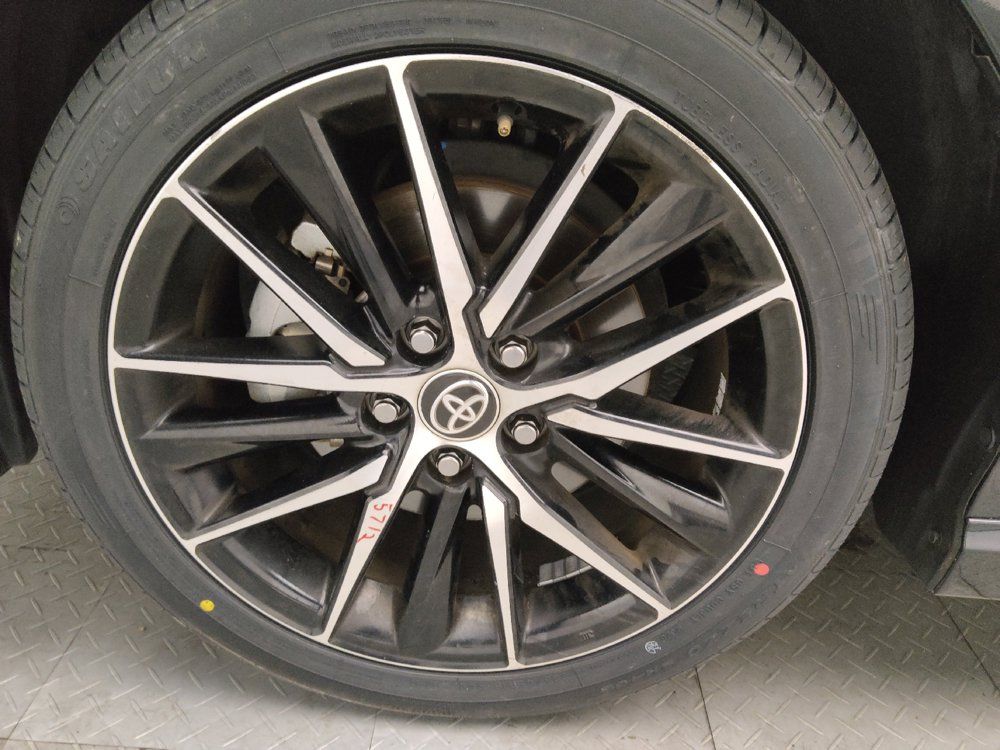 Used 2015 Ford Fusion SE FWD image 31