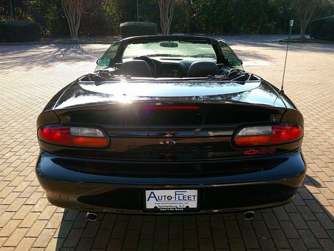 Used 2002 Chevrolet Camaro Z28 w/ SS Performance/Appearance Pkg image 8