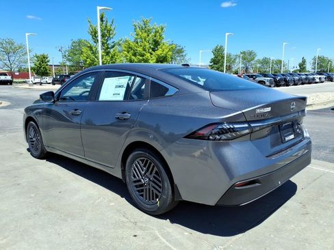 New 2026 Nissan Sentra SV FWD image 6