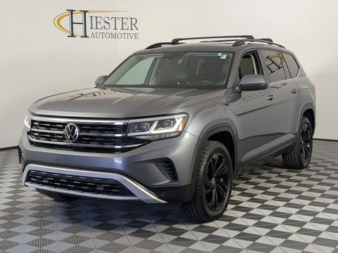 Used 2023 Volkswagen Atlas SE AWD/4WD image 4