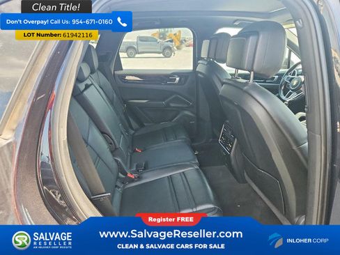 Used 2019 Porsche Cayenne S AWD/4WD image 15
