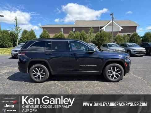 Used 2024 Jeep Grand Cherokee Limited AWD/4WD image 1