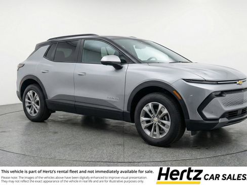 Used 2025 Chevrolet Equinox LT image 1