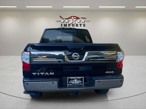 Used 2018 Nissan Titan Platinum Reserve image 4