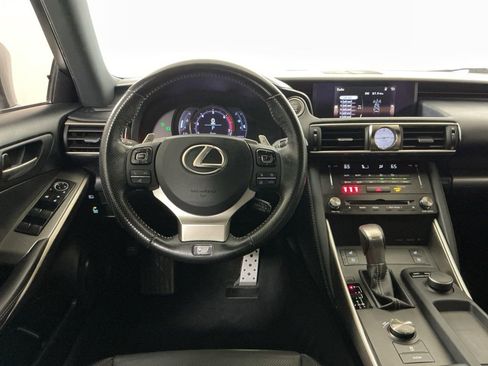 Used 2018 Lexus IS 300 F Sport w/ F Sport Package image 9