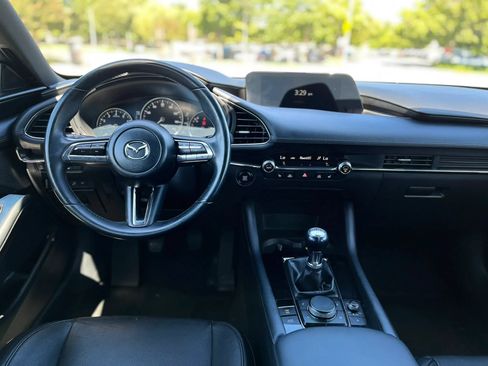Used 2022 MAZDA MAZDA3 s FWD image 13