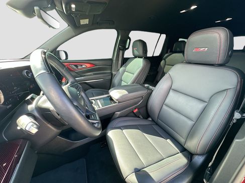 Used 2024 Chevrolet Traverse Z71 w/ Enhanced Driving Package image 22