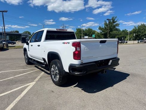 Used 2025 Chevrolet Silverado 2500 Custom w/ Snow Plow Prep/Camper Package AWD/4WD image 4