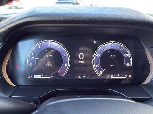 Used 2023 Jeep Grand Cherokee Altitude AWD/4WD image 14