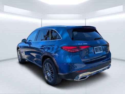 New 2026 Mercedes-Benz GLC 300 4MATIC image 8