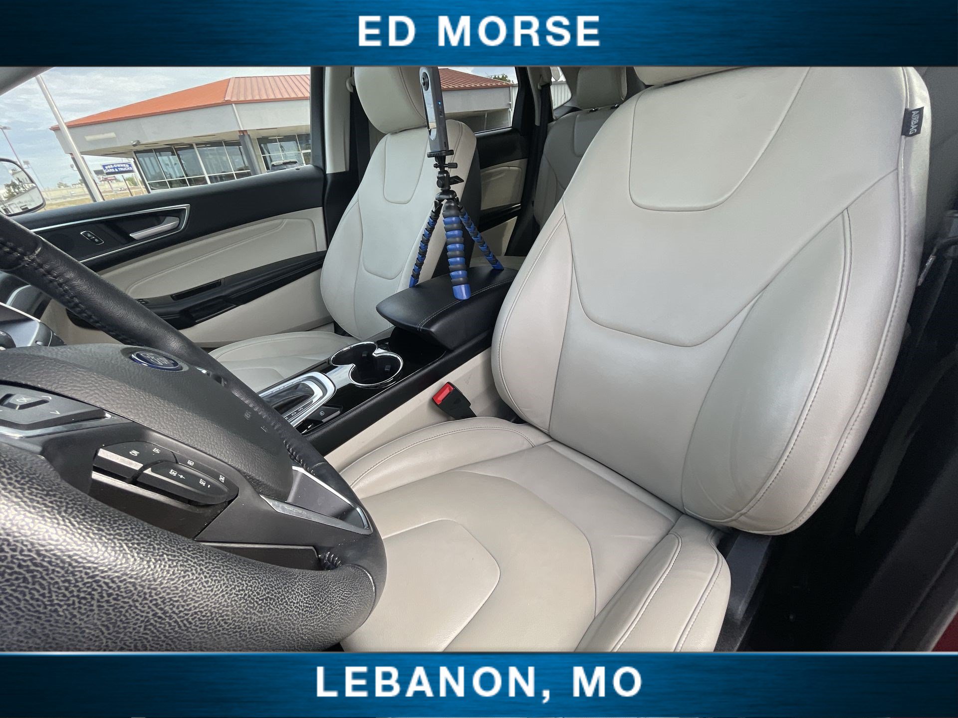 Used 2018 Ford Edge Titanium w/ Cold Weather Package AWD/4WD image 19