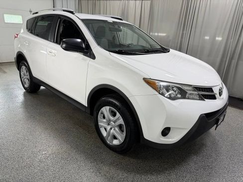 Used 2015 Toyota RAV4 LE AWD/4WD image 3