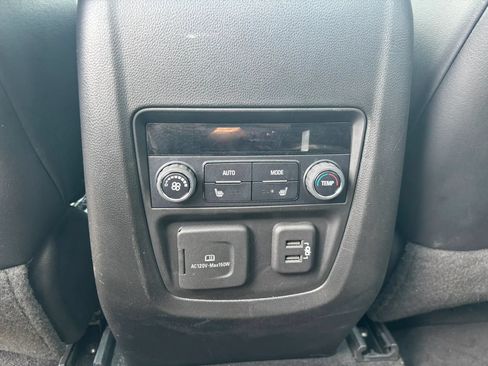 Used 2020 Buick Enclave Avenir w/ Avenir Technology Package FWD image 17
