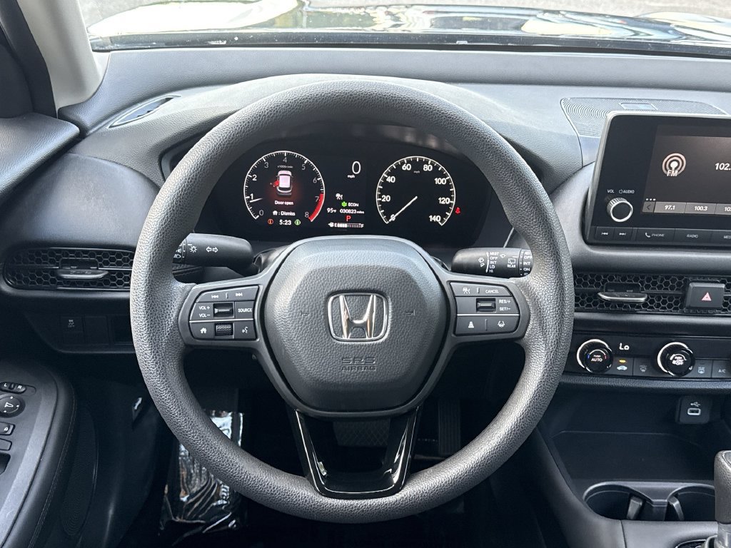 Used 2023 Honda HR-V LX image 11