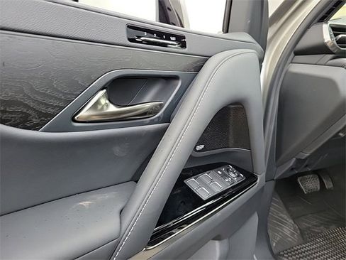 New 2025 Lexus LX 600 4WD w/ Premium Package image 18