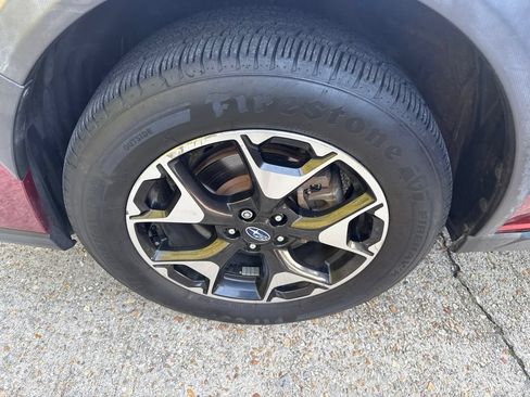 Used 2019 Subaru Crosstrek 2.0i Premium AWD/4WD image 22