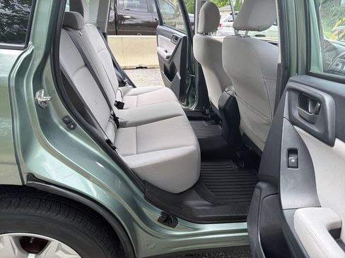 Used 2015 Subaru Forester 2.5i w/ Alloy Wheel Package AWD/4WD image 26