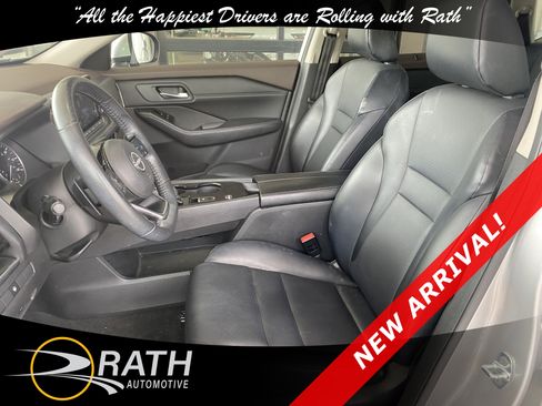 Used 2022 Nissan Rogue SV w/ SV Premium Package FWD image 11