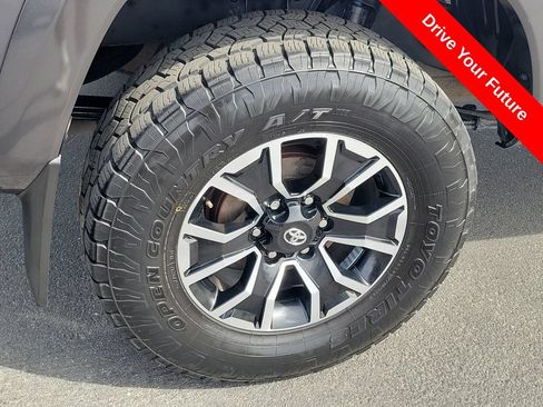 Used 2022 Toyota Tacoma TRD Sport w/ TRD Premium Sport Package RWD image 26
