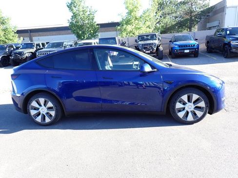 Used 2021 Tesla Model Y Long Range AWD/4WD image 5
