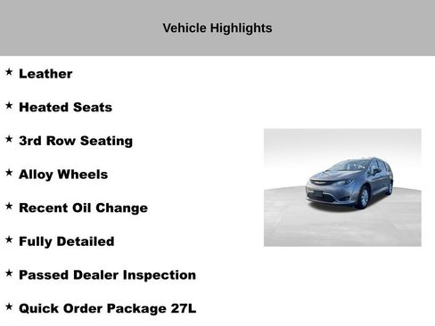 Used 2018 Chrysler Pacifica Touring-L image 9