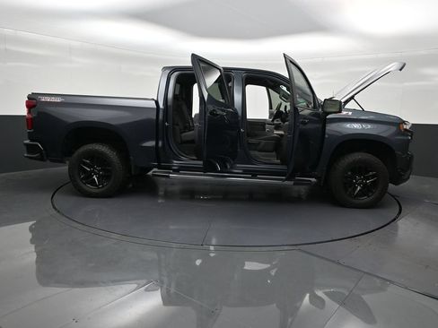 Used 2019 Chevrolet Silverado 1500 LT Trail Boss AWD/4WD image 32