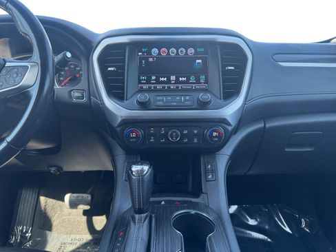 Used 2019 GMC Acadia SLT FWD image 11