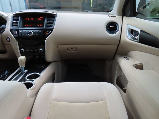 Used 2014 Nissan Pathfinder S FWD image 26