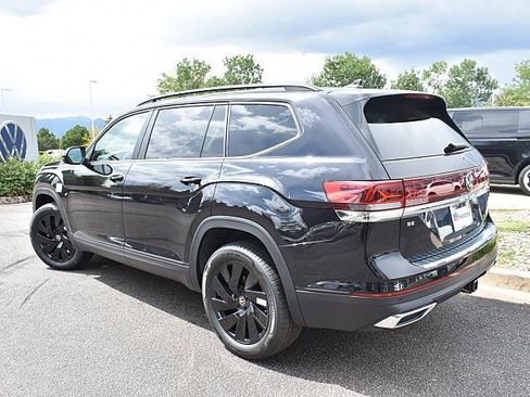 New 2026 Volkswagen Atlas SE image 4