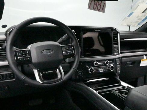 New 2026 Ford F250 Platinum AWD/4WD image 2
