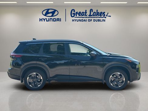 Used 2024 Nissan Rogue SV w/ SV Premium Package AWD/4WD image 6