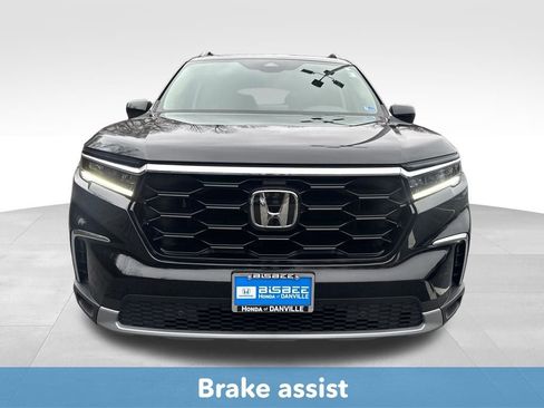 Used 2024 Honda Pilot Touring image 12